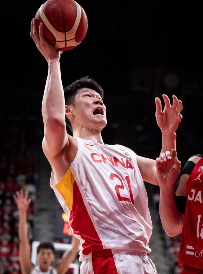 包含集结日拉齐奥调整名单以备CBA常规赛,调整名单环节打磨,悬念犹存,资深球员宣示担当的词条 包含集结日拉齐奥调整名单以备CBA常规赛,调整名单环节打磨,悬念犹存,资深球员宣示担当的词条