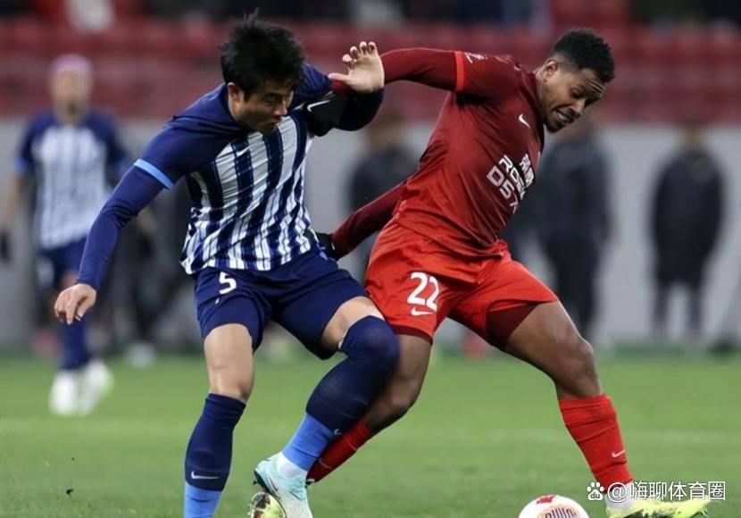 北京一球迷比赛中冲入球场拥抱梅西-开云体育最新排名